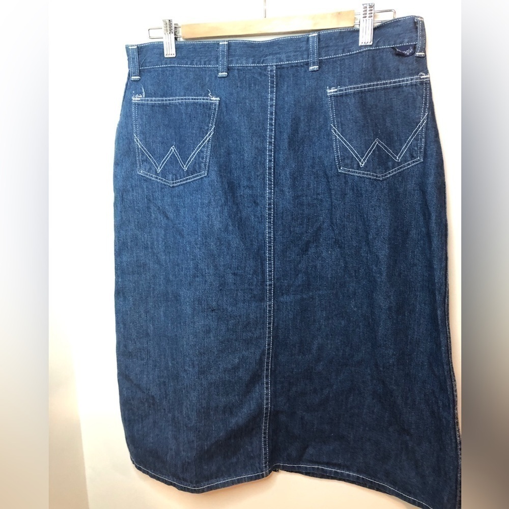 Vintage wrangler skirt size 12 , waist is 18” flat - Picture 4 of 8